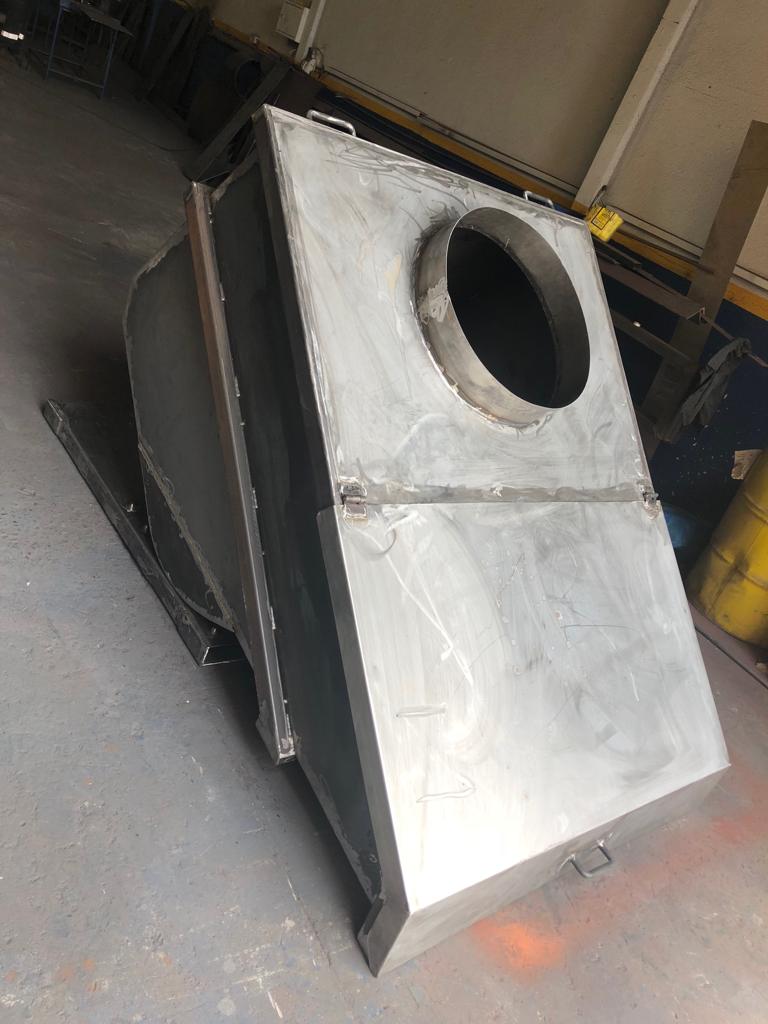 Tipping Bin for below Hopper