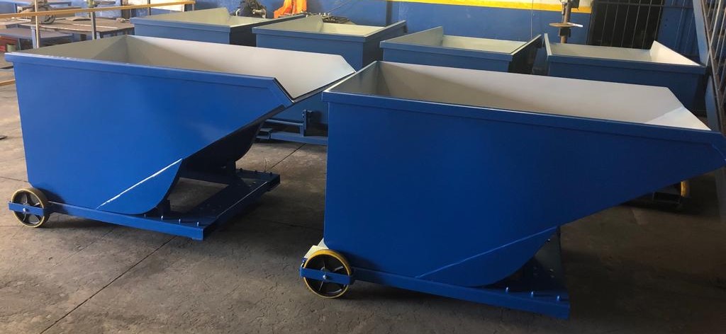 Tipping bin with Castors